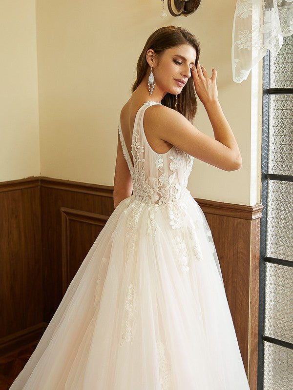 Tulle Applique V-neck Sleeveless Cathedral Train Wedding Dresses