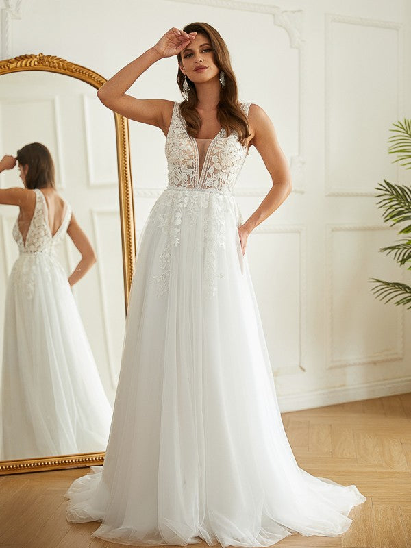 Tulle Applique V-neck Sleeveless Sweep/Brush Train Wedding Dresses