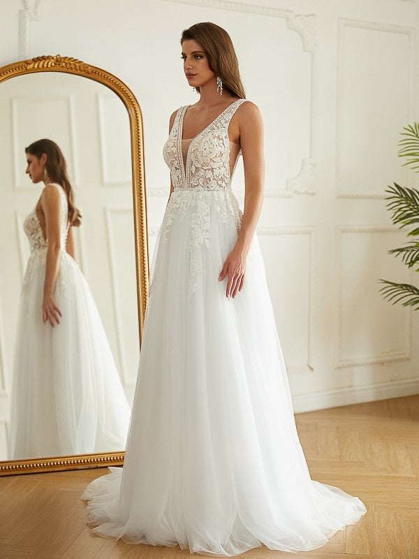 Tulle Applique V-neck Sleeveless Sweep/Brush Train Wedding Dresses