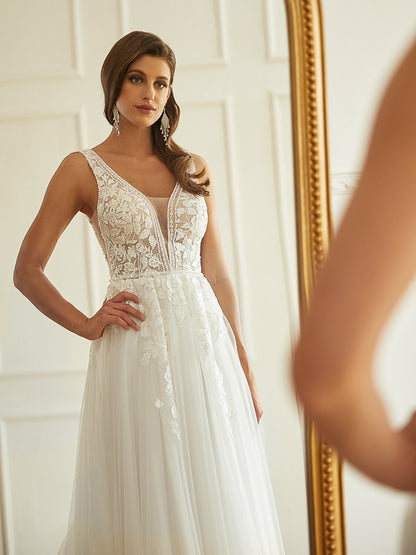 Tulle Applique V-neck Sleeveless Sweep/Brush Train Wedding Dresses