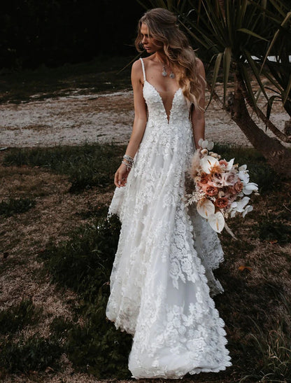 Beach Sexy Boho Wedding Dresses A-Line Sweetheart Camisole Spaghetti Strap Court Train Lace Bridal Gowns