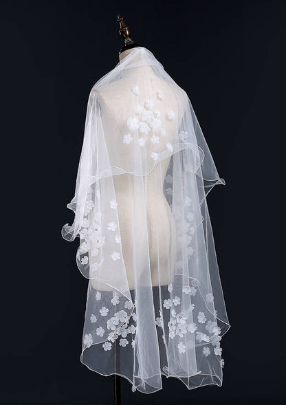 Two-tier Fingertip Bridal Veils With Flower