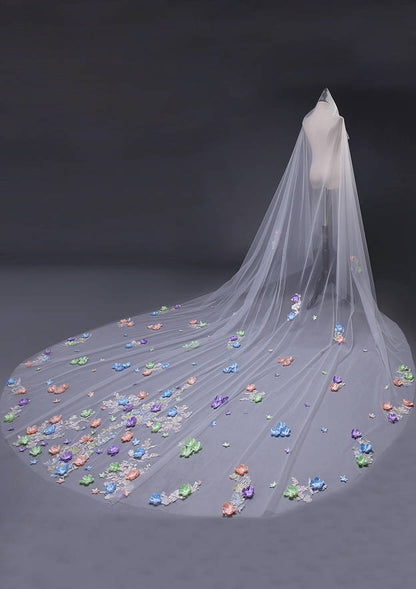 One-tier Cathedral Bridal Veils With Applique Lace Flower