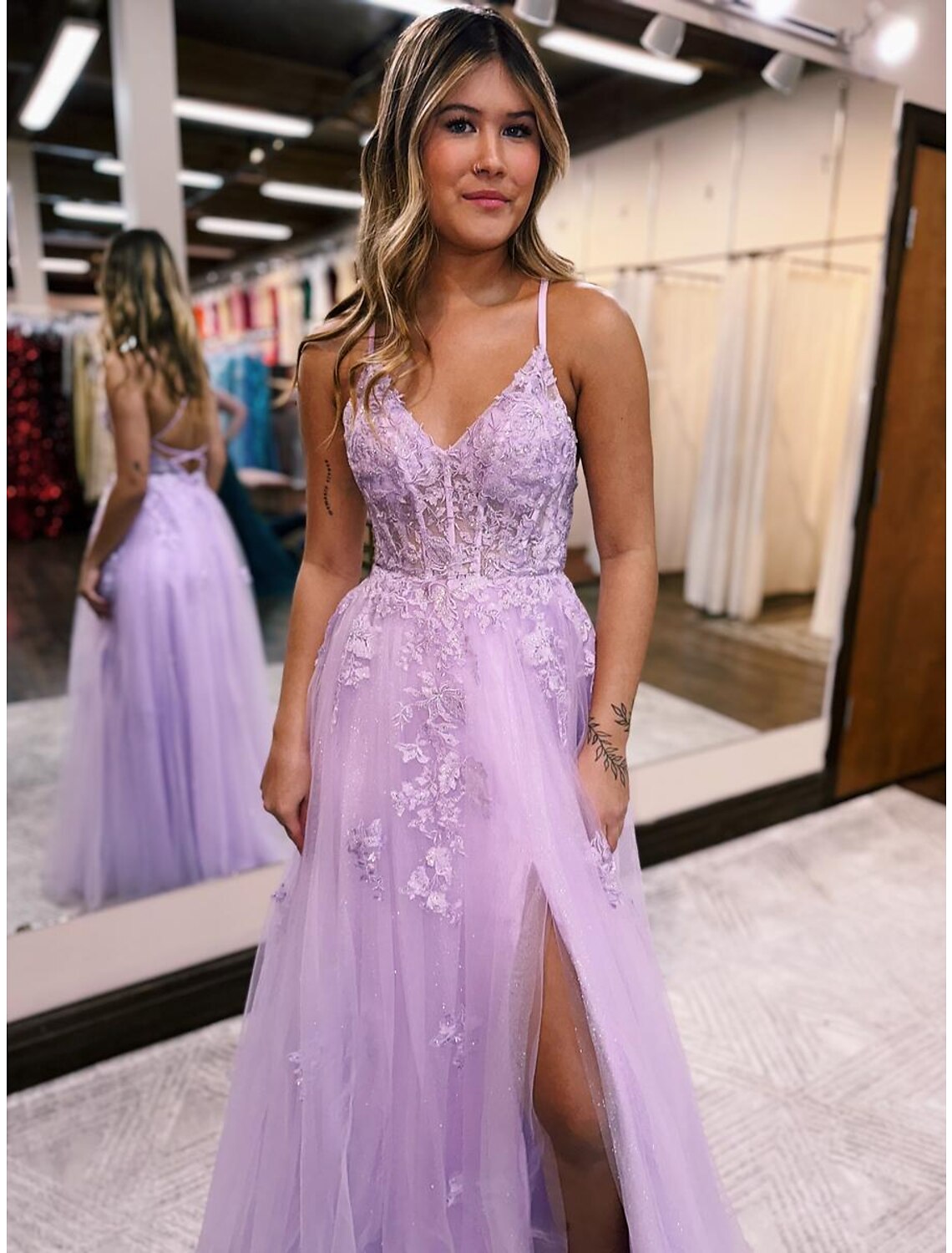 Weitese A-Line Evening Gown Open Back Dress Formal Prom Floor Length Sleeveless V Neck Tulle Backless with Beading Slit Appliques