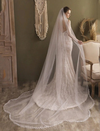 One-tier Pearls / Classic & Timeless / Elegant & Luxurious Wedding Veil Cathedral Veils