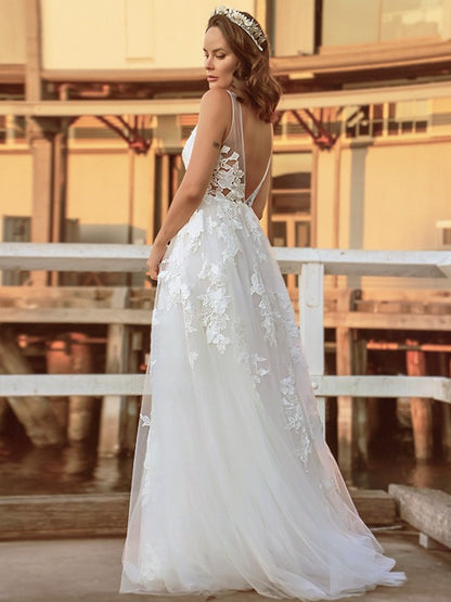 Sleeveless Applique V-neck Sweep/Brush Train Wedding Dresses