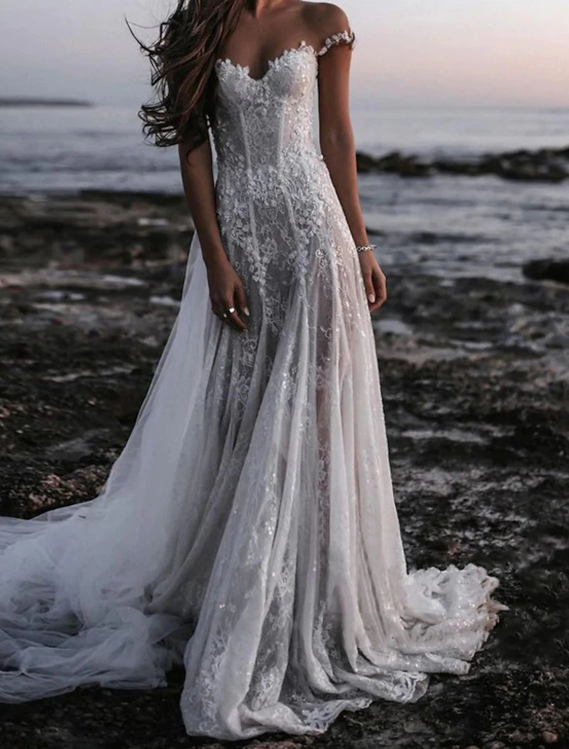 Beach Open Back Boho Wedding Dresses A-Line Off Shoulder Cap Sleeve Court Train Lace Bridal Gowns