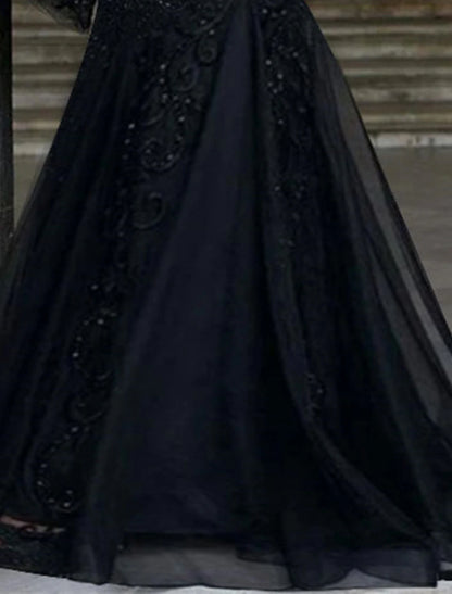 A-Line Evening Gown Black Dress Vintage Formal Wedding Guest Floor Length Long Sleeve V Neck Lace