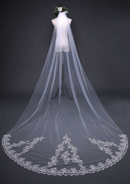 One-tier Cathedral Bridal Veils