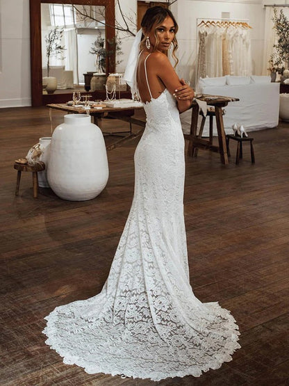 Lace V-neck Sleeveless Court Train Wedding Dresses