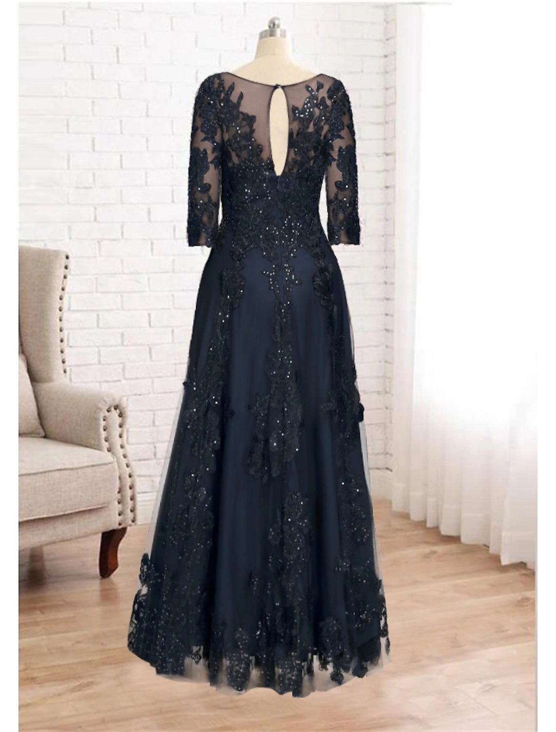 Weitese A-Line Mother of the Bride Dress Luxurious Elegant Jewel Neck Floor Length Lace Tulle Imitated Silk 3/4 Length Sleeve with Sequin Appliques