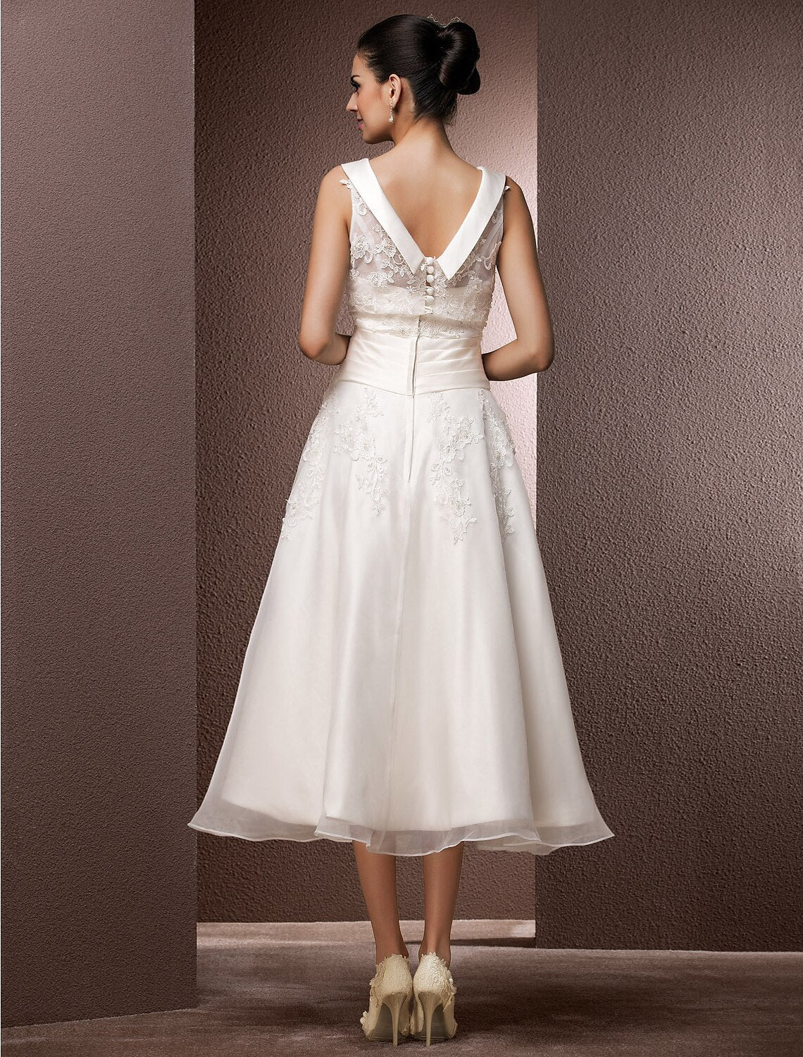 Weitese Hall Wedding Dresses A-Line Illusion Neck Sleeveless Tea Length Lace Bridal Gowns With Pearl Beading