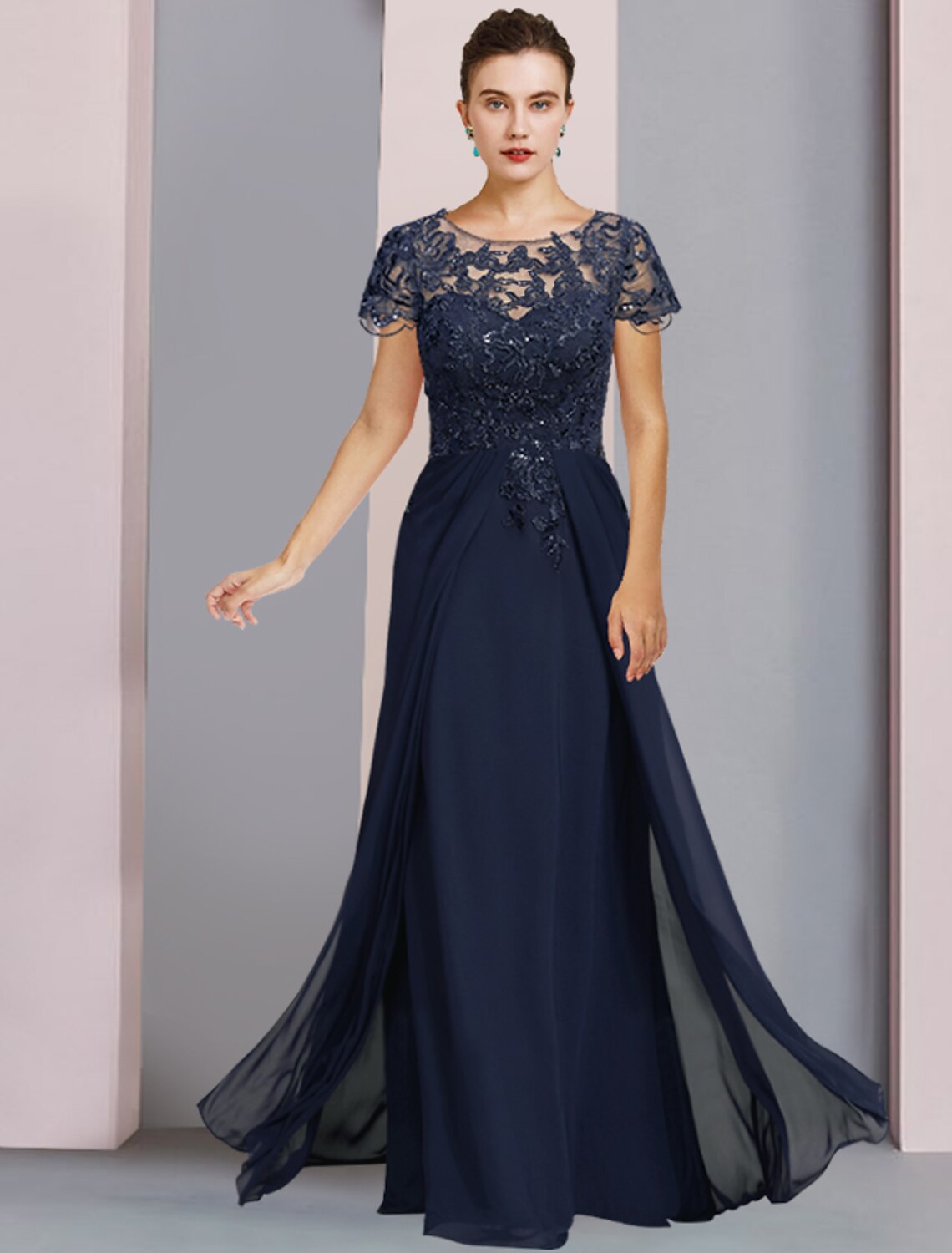 Weitese Sheath / Column Mother of the Bride Dress Formal Luxurious Elegant Scoop Neck Floor Length Chiffon Lace Short Sleeve with Sequin Appliques