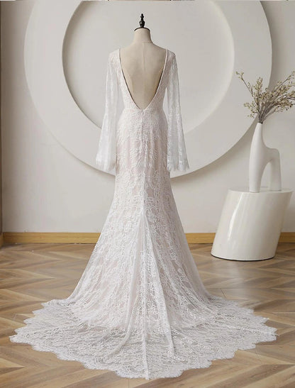 Beach Boho Wedding Dresses Sheath / Column High Neck Long Sleeve Court Train Lace Bridal Gowns