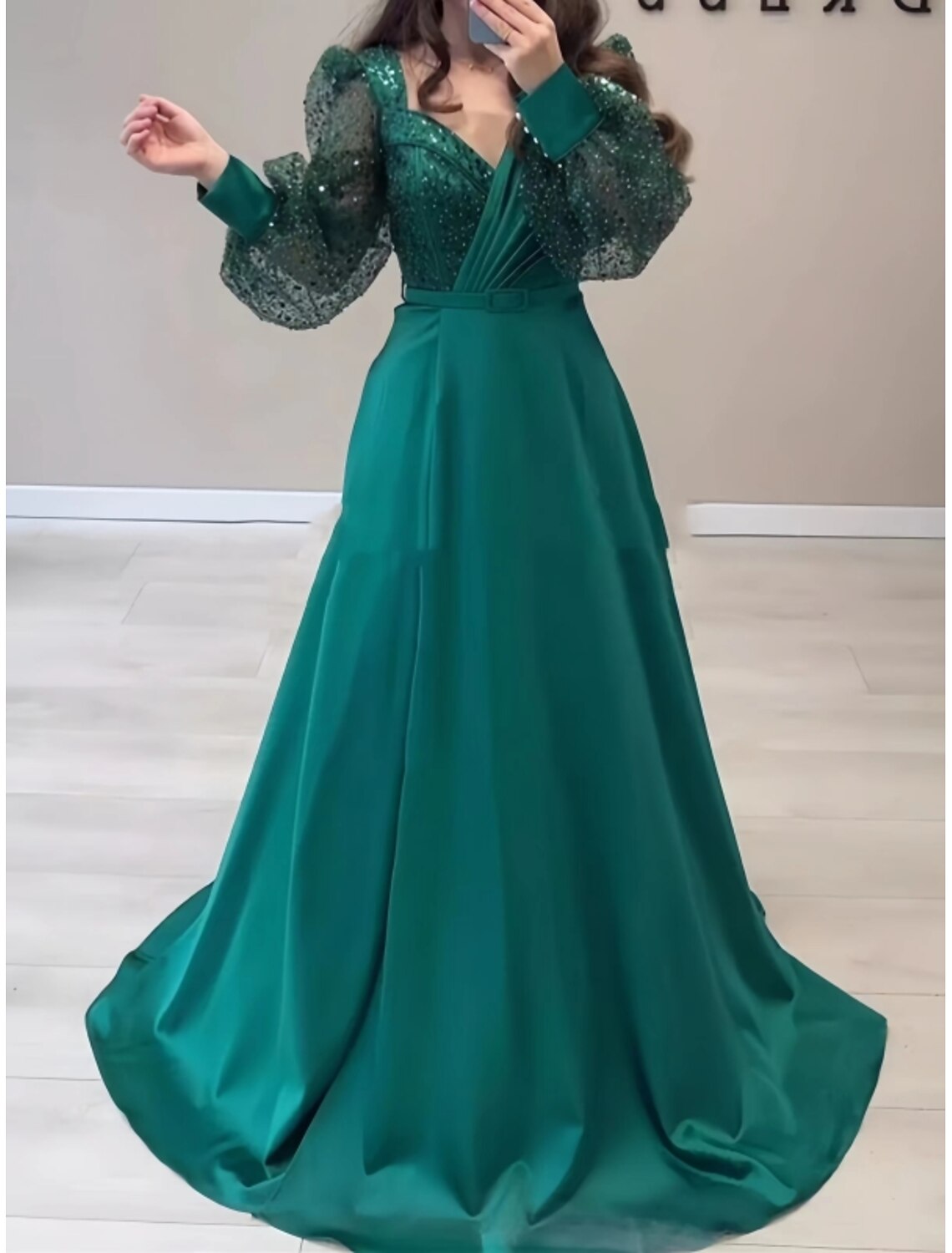 A-Line Evening Gown Elegant Dress Formal Fall Sweep / Brush Train Long Sleeve V Neck Satin