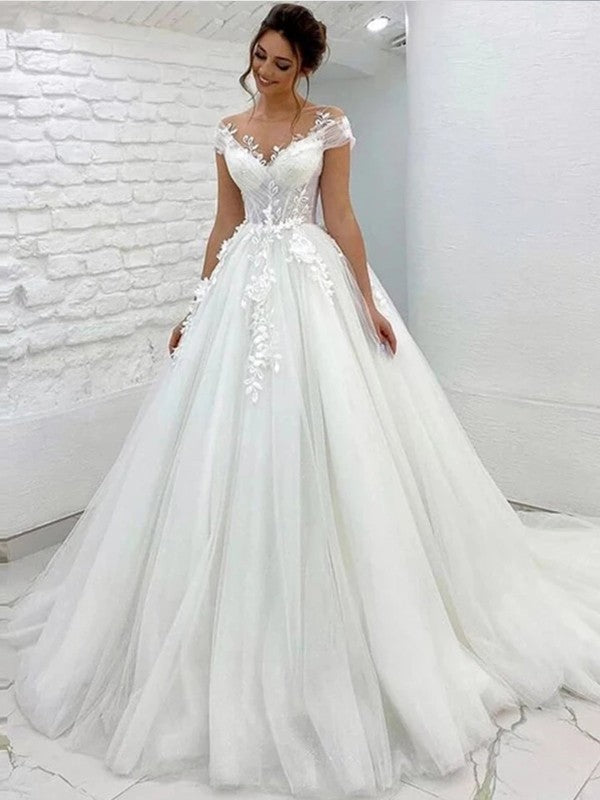 Tulle Lace Scoop Short Sleeves Sweep/Brush Train Wedding Dresses