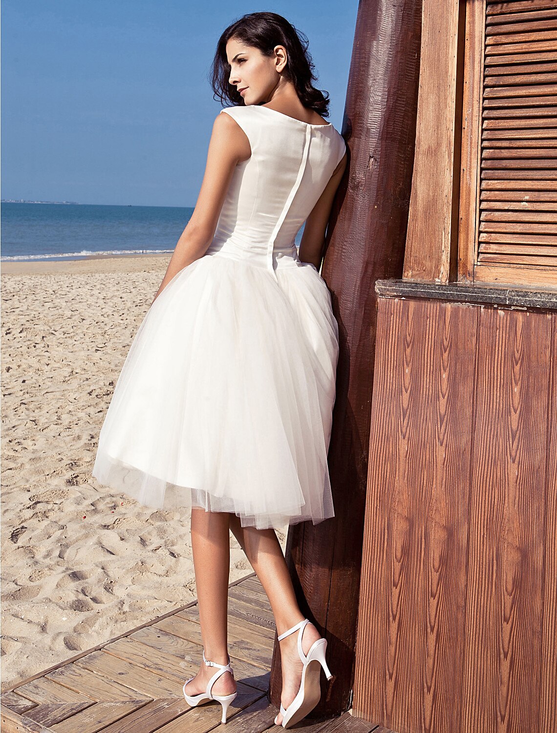 Weitese Beach Little White Dresses Wedding Dresses A-Line Scoop Neck Cap Sleeve Knee Length Satin Bridal Gowns With Draping