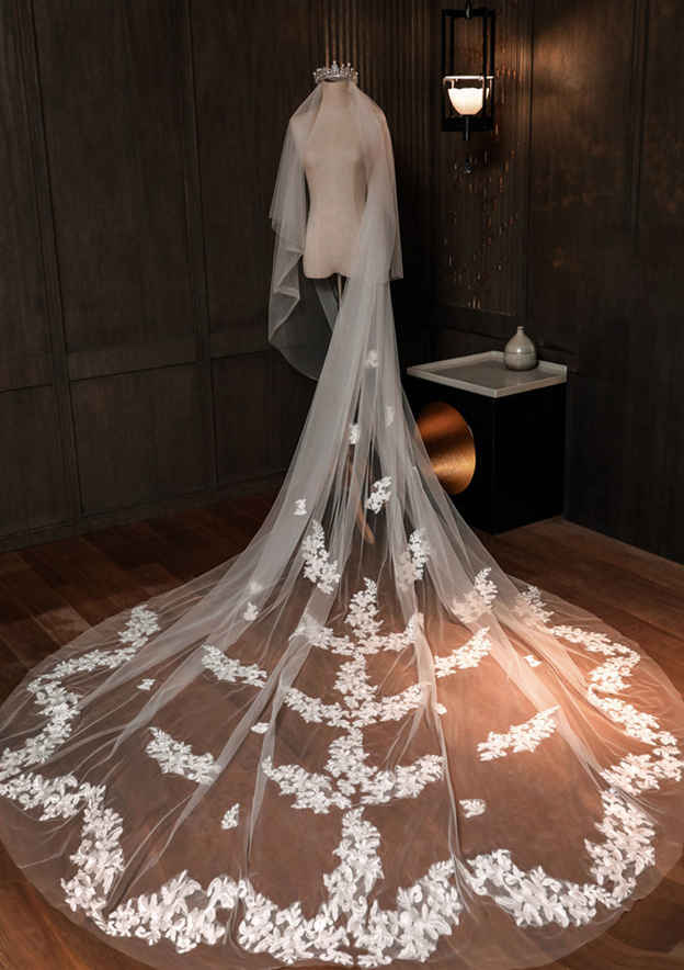 Two-tier Cathedral Bridal Veils With Applique Lace