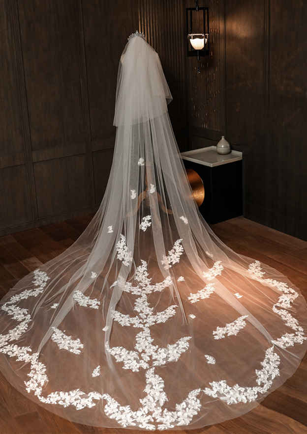 Two-tier Cathedral Bridal Veils With Applique Lace