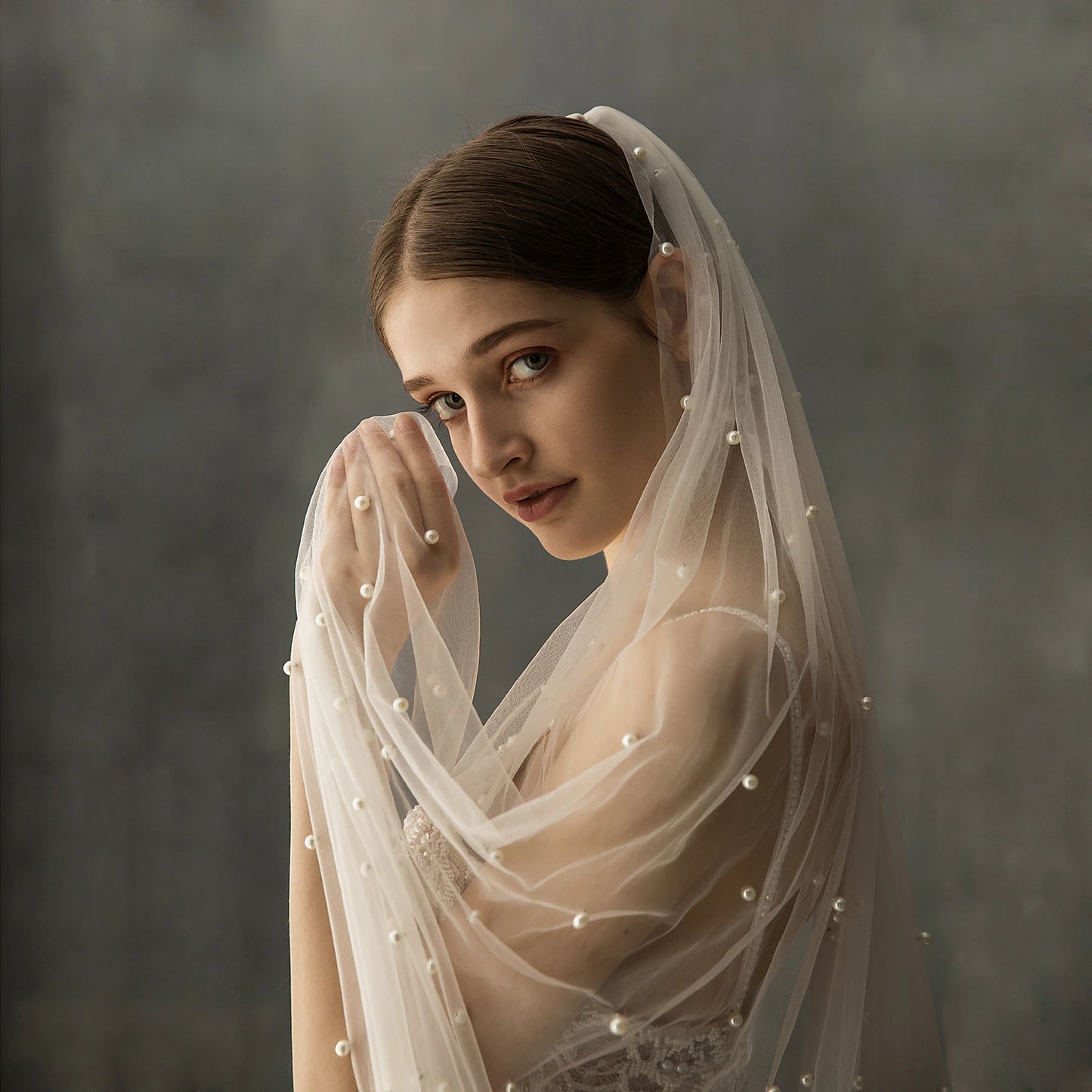 One-tier Elegant & Luxurious Wedding Veil Cathedral Veils