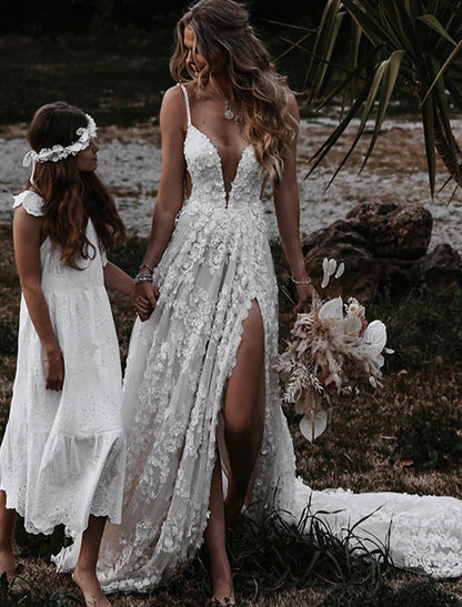 Beach Sexy Boho Wedding Dresses A-Line Sweetheart Camisole Spaghetti Strap Court Train Lace Bridal Gowns